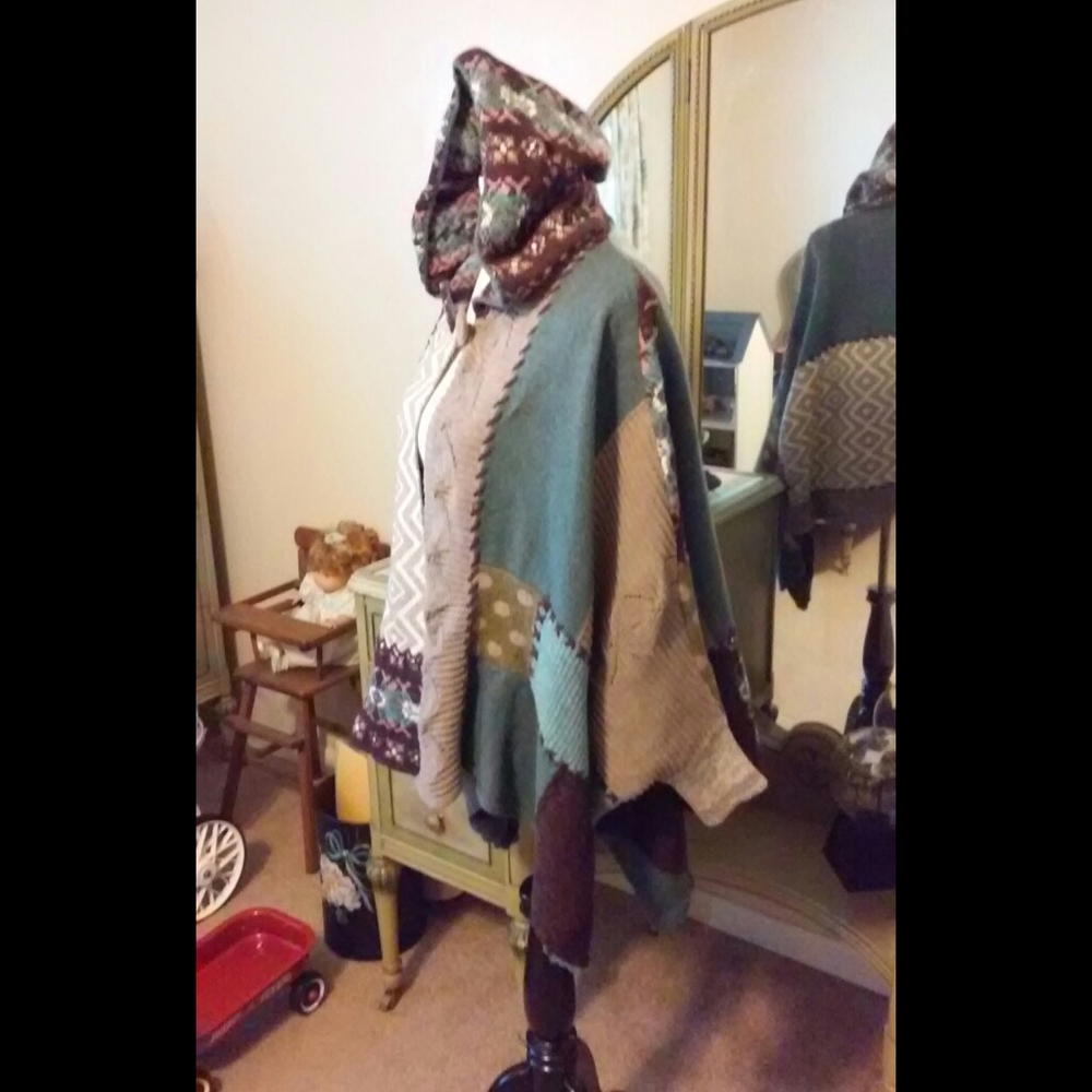 Sleeping on Snow. Poncho, sweater, hoodie